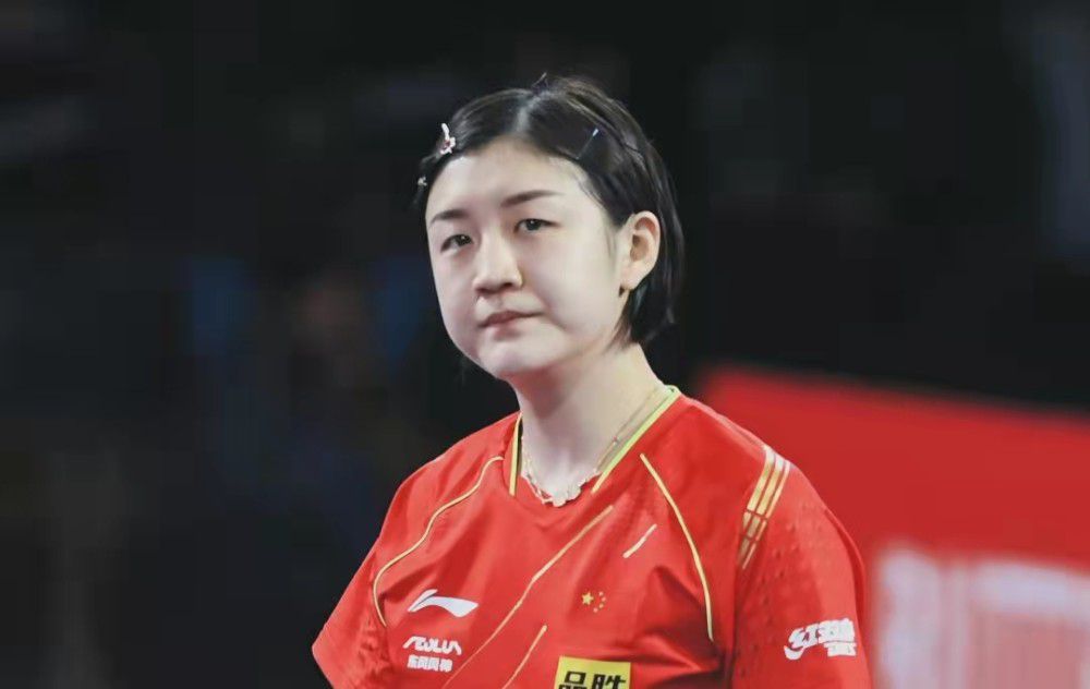 把美女脱得光溜溜挠痒痒